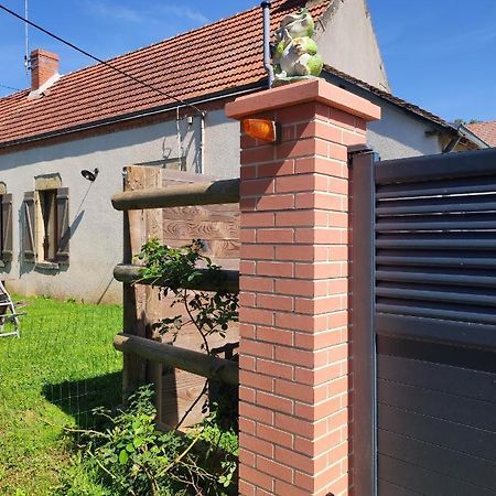 Bienvenue A La Grenouillere Villa Le Magny  Kültér fotó